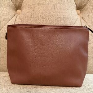 Thirty-One Tapered Pouch – Cappuccino Smooth Pebble